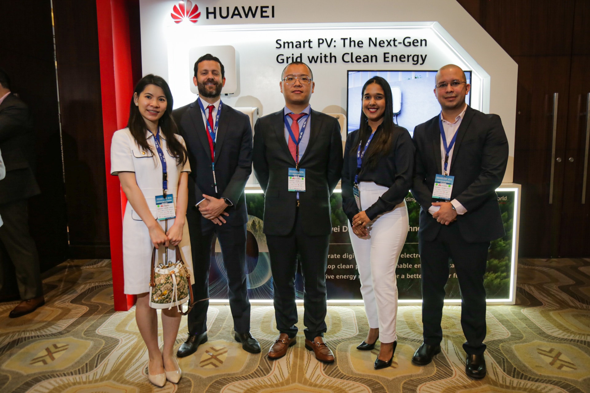 Huawei expone avances de la energía renovable y la transición hacia la digitalización