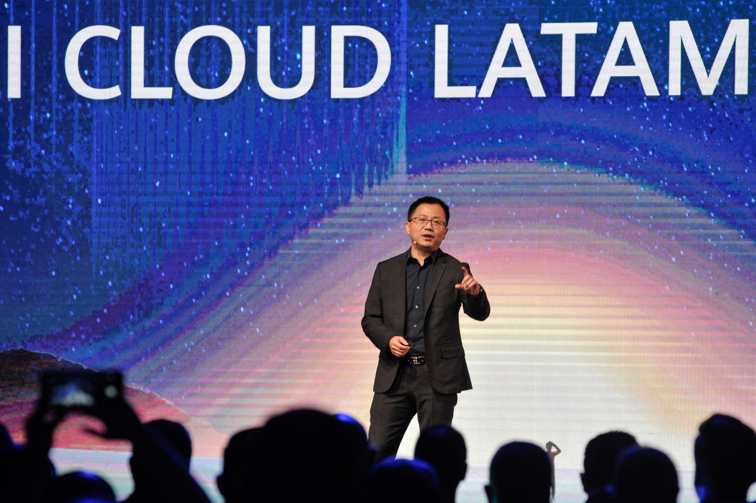 Huawei aspira a que utilizar nube sea «tan fácil como abrir la llave del grifo» en América Latina y el Caribe