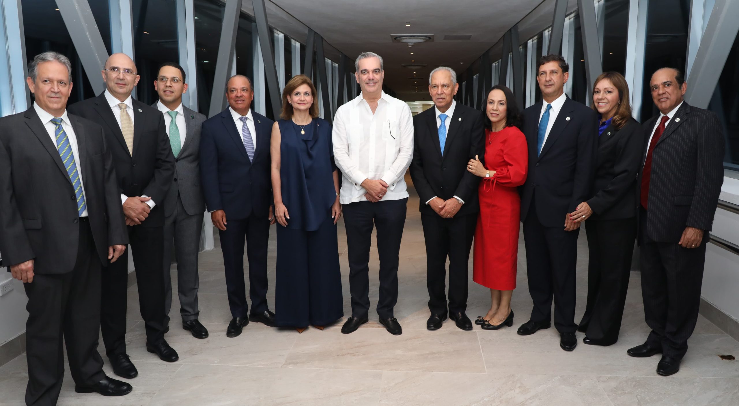 Inauguran HOMS Health and Wellness Center, una propuesta que fortalecerá el turismo de salud en Santiago