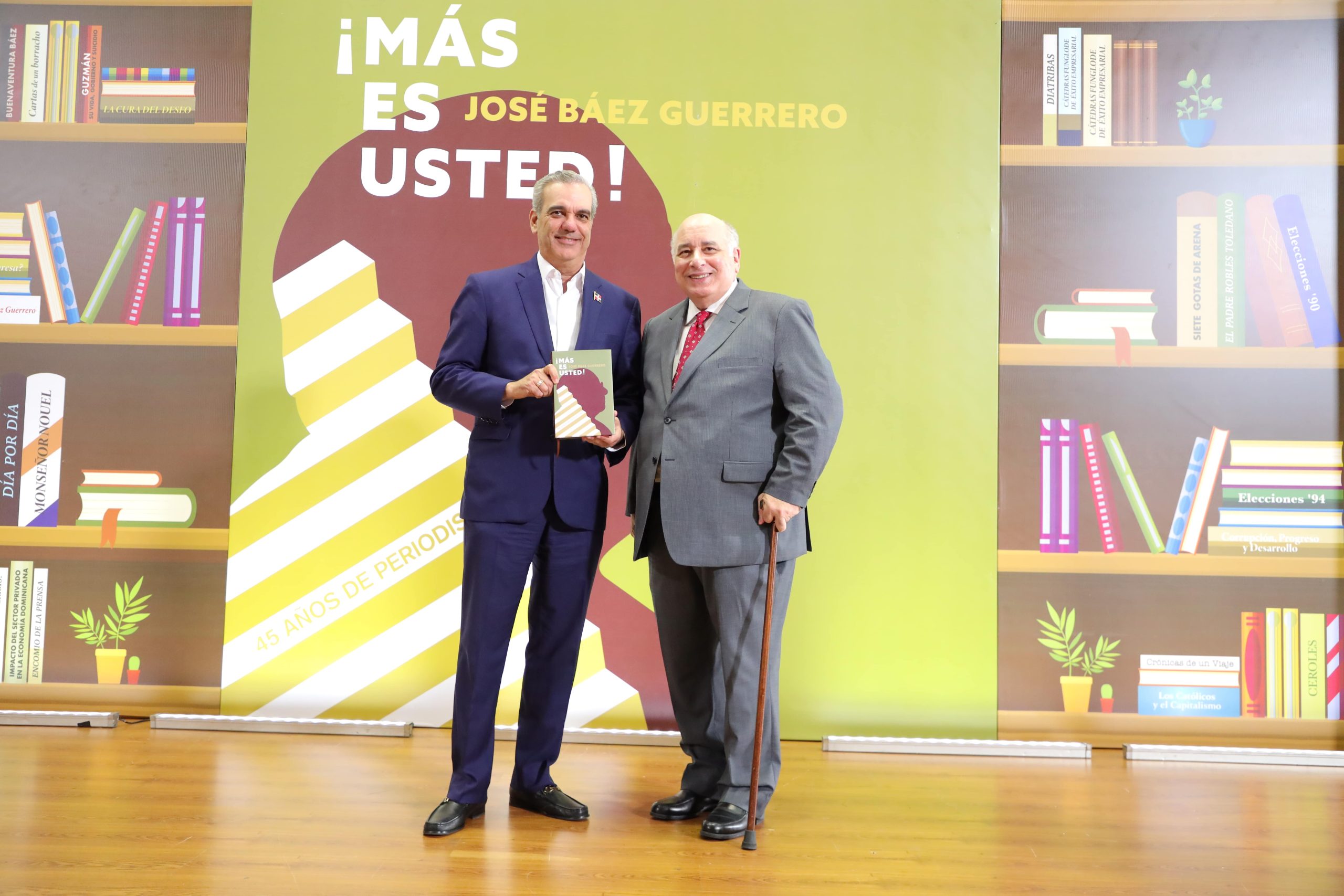 Báez Guerrero presenta «¡Más es usted!”, sus memorias de 45 años de periodismoBáez Guerrero presenta «¡Más es usted!”,